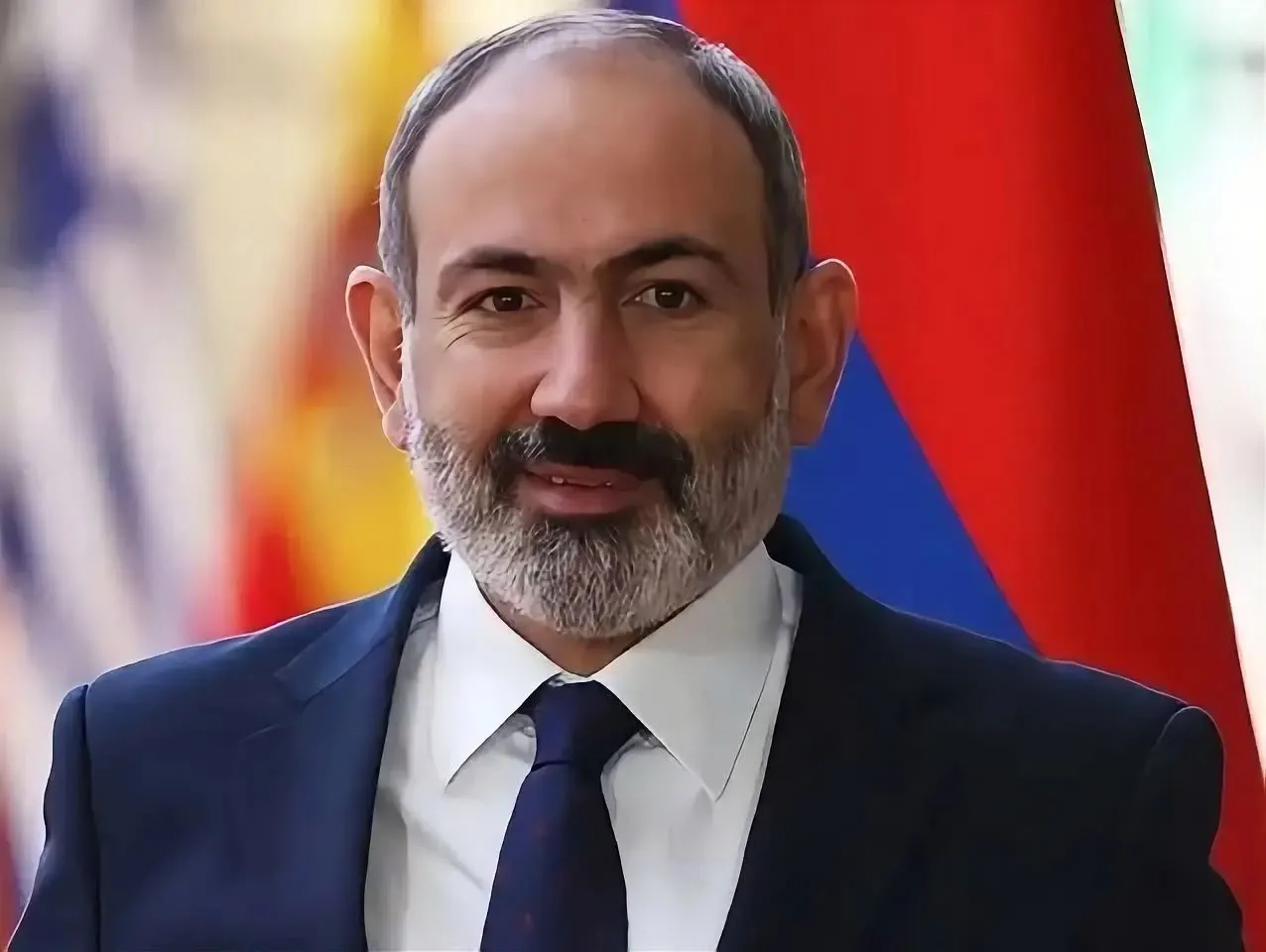 İstifa Eden Paşinyan Yine Görevde