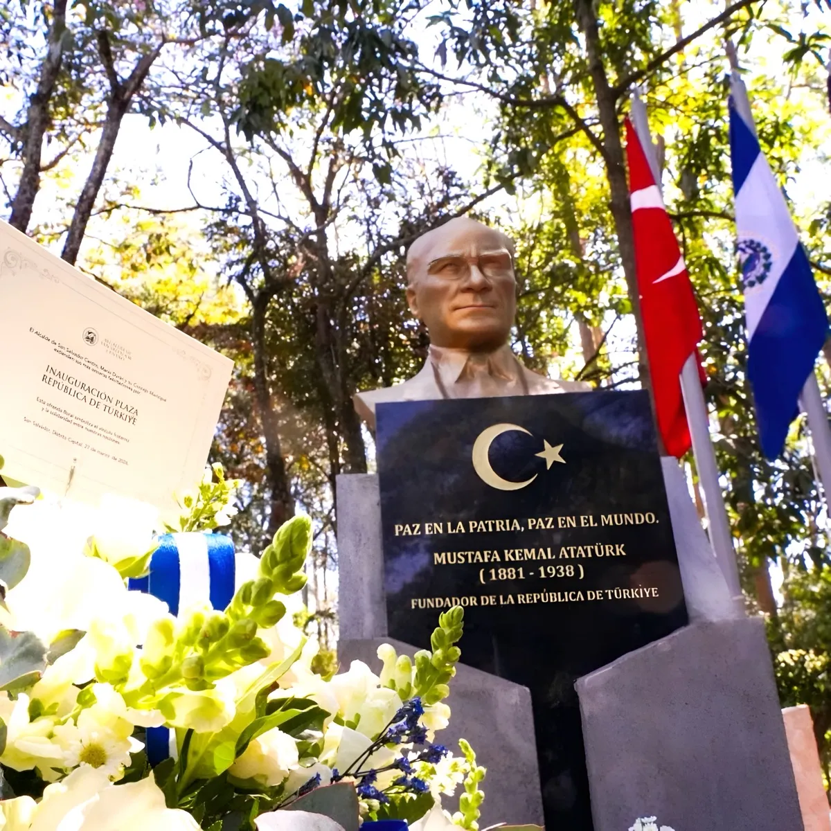 El Salvador’da Atatürk Büstlü Türkiye Parkı Açıldı