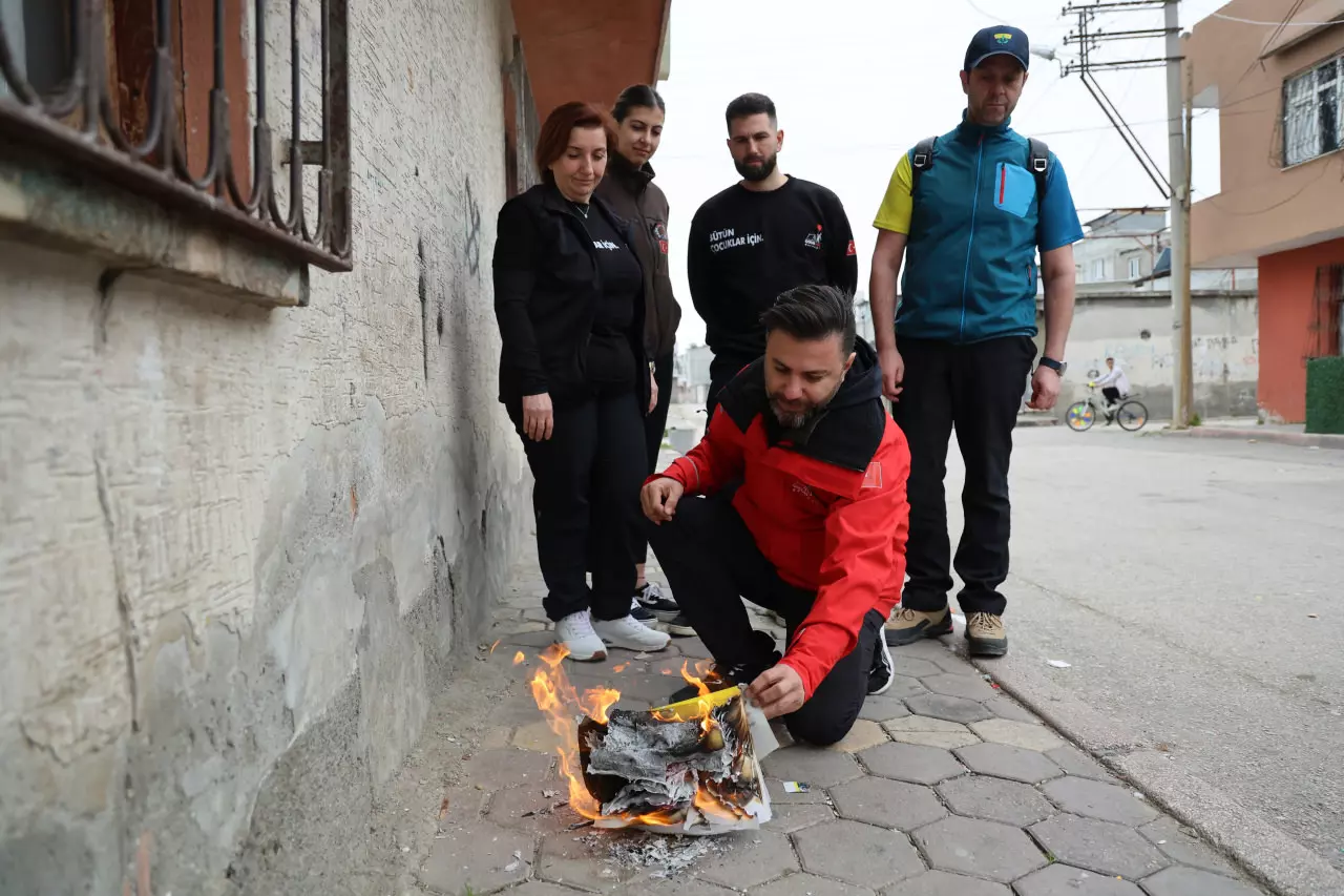 Adana’da Hayırseverden Duygulandıran Hareket