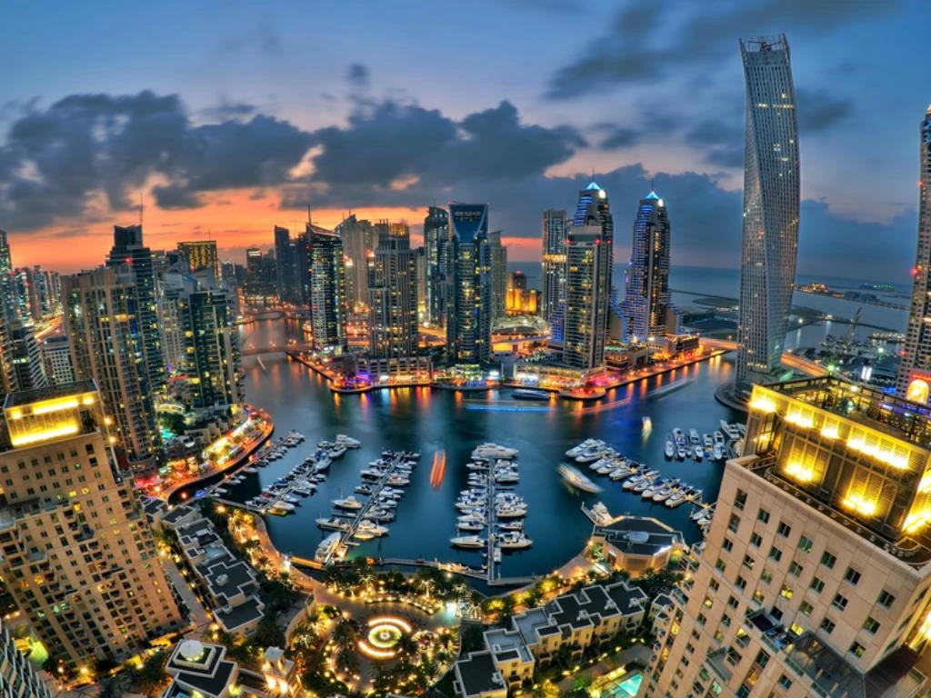 Dubai ve Abu Dabi’den Turistlere Ücretsiz Konaklama Kararı