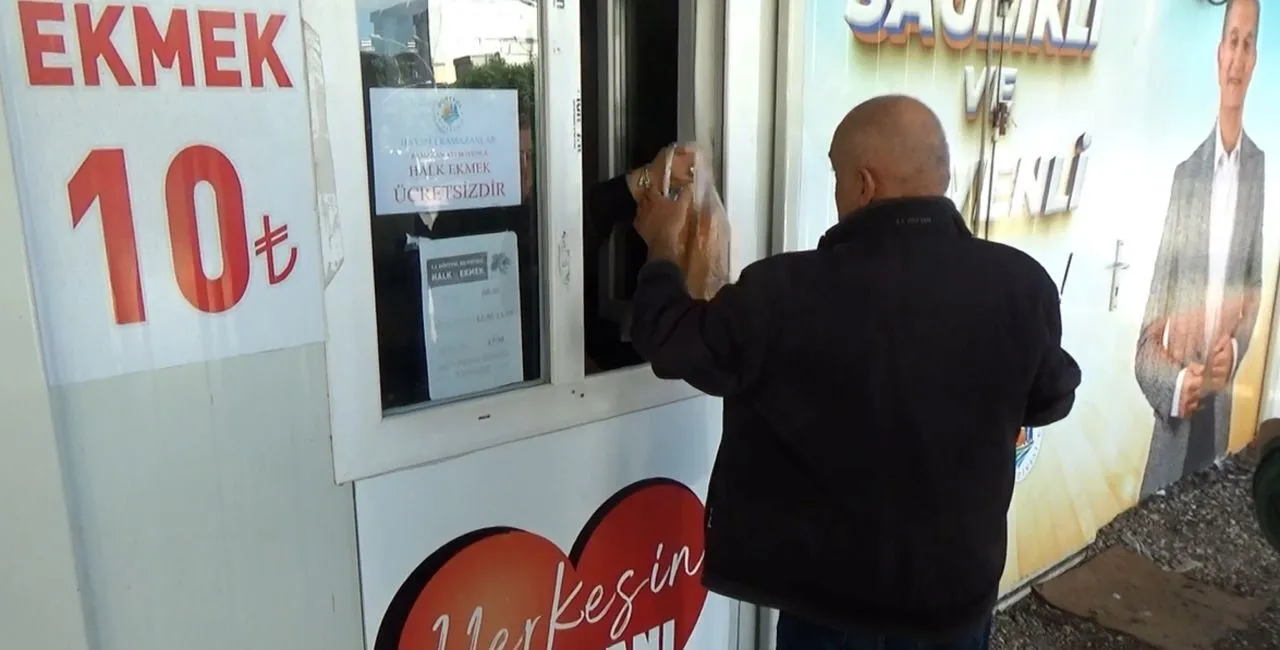 Hatay’da Gizemli Hayırseverden Her Gün 6 Bin Ekmek Desteği