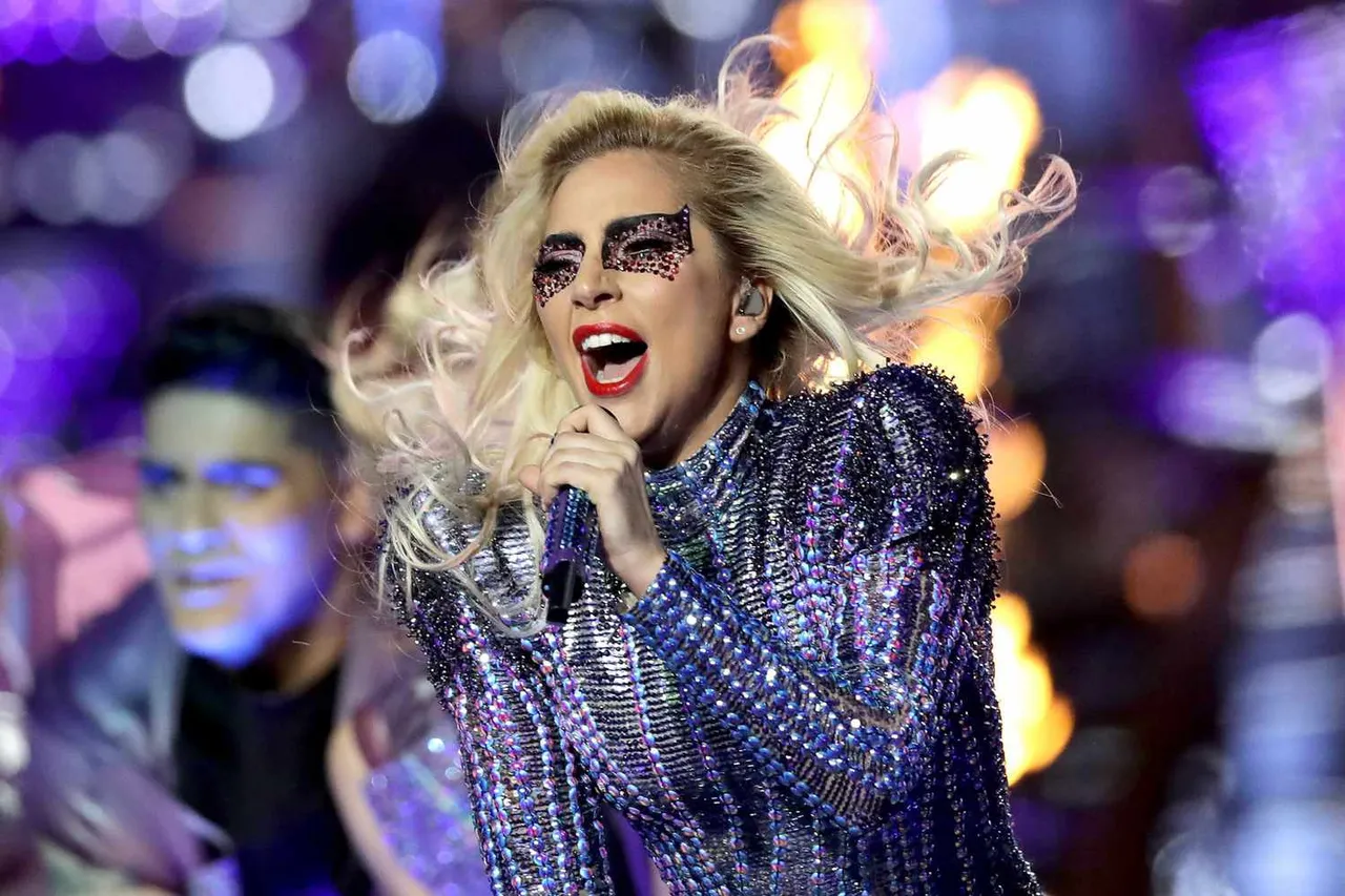 Lady Gaga’dan Instagram’da tarihi başarı