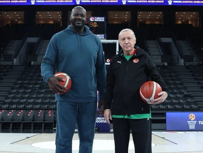 Cumhurbaşkanı Erdoğan, Shaquılle O’neal ile Bir Araya Geldi
