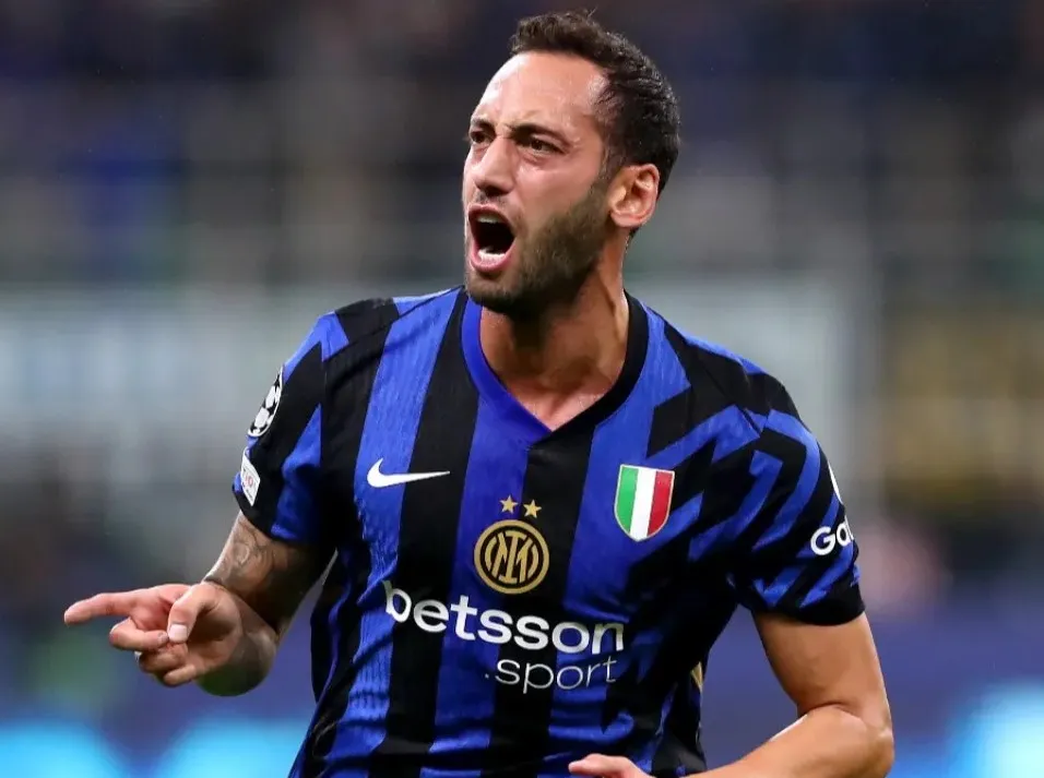 Hakan Çalhanoğlu, Şampiyonlar Ligi’nde En Fazla Forma Giyen Türk Futbolcu Oldu