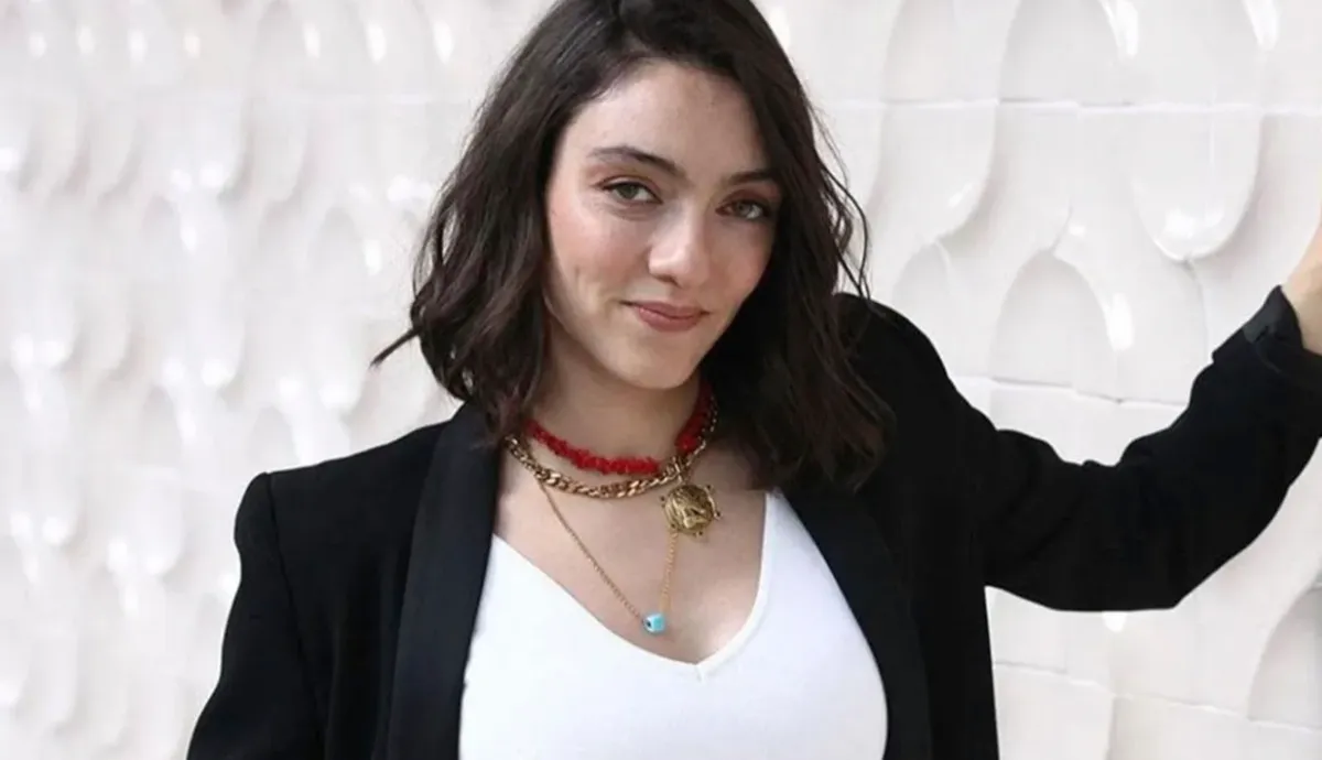 Merve Dizdar’dan Taşınma Açıklaması