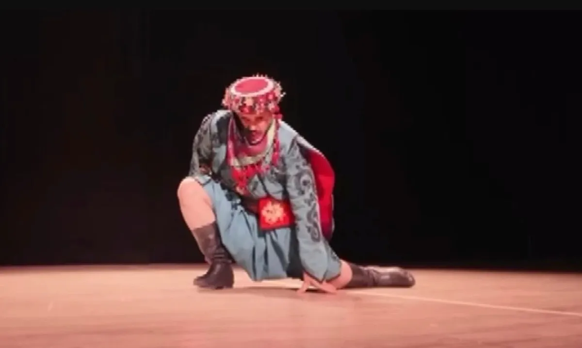 Gaziantep’te Sahnedeki Dansçı Talihsiz Bir Sakatlık Yaşadı