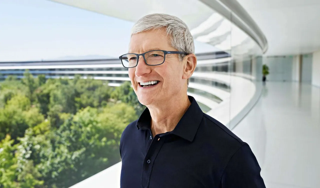 Apple’da Taht Sallanıyor: Tim Cook Son Yılına Giriyor